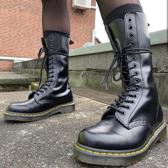 Dr. Martens 8 1914 SMOOTH LEATHER TALL BOOTS - Picture 2 of 7